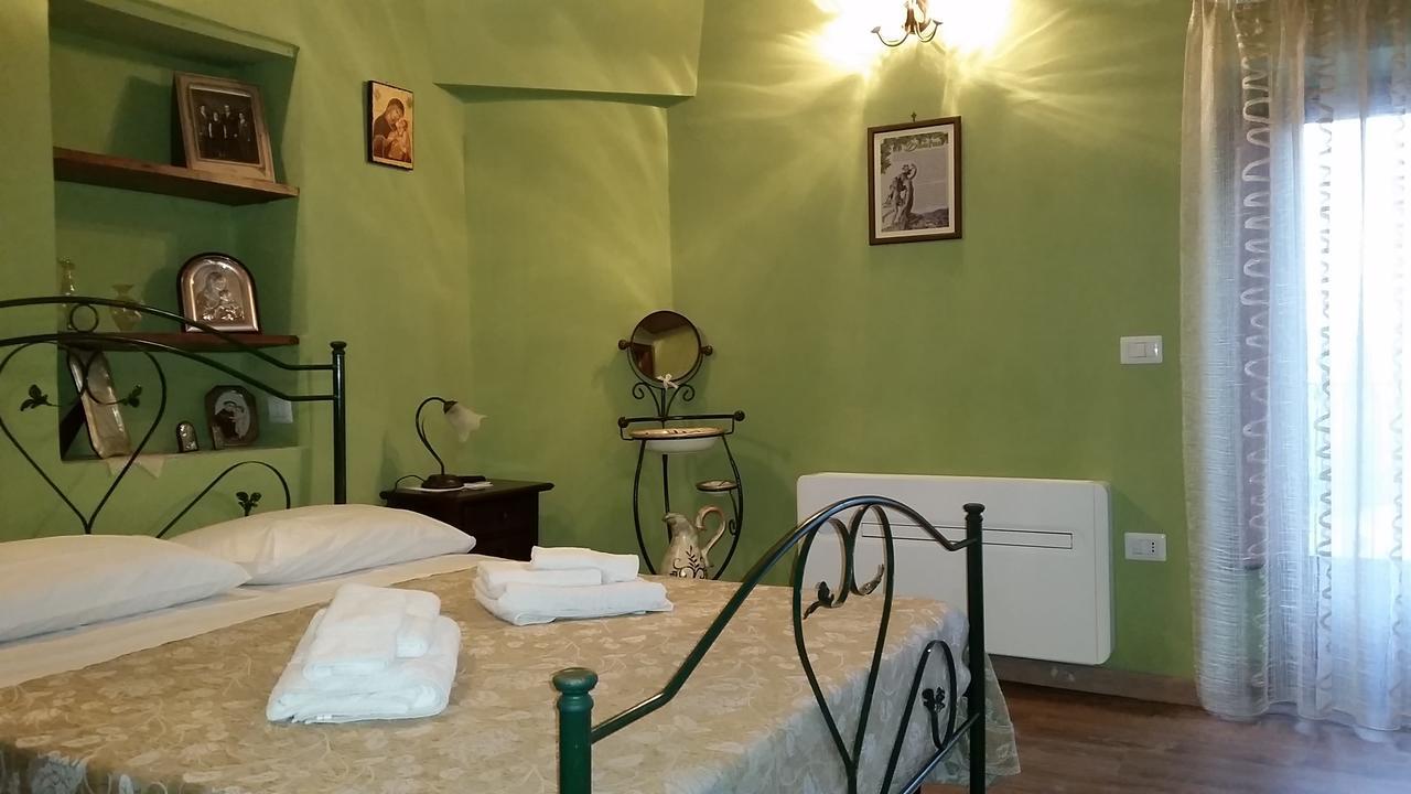 B&B Dhafna Civita Kamer foto